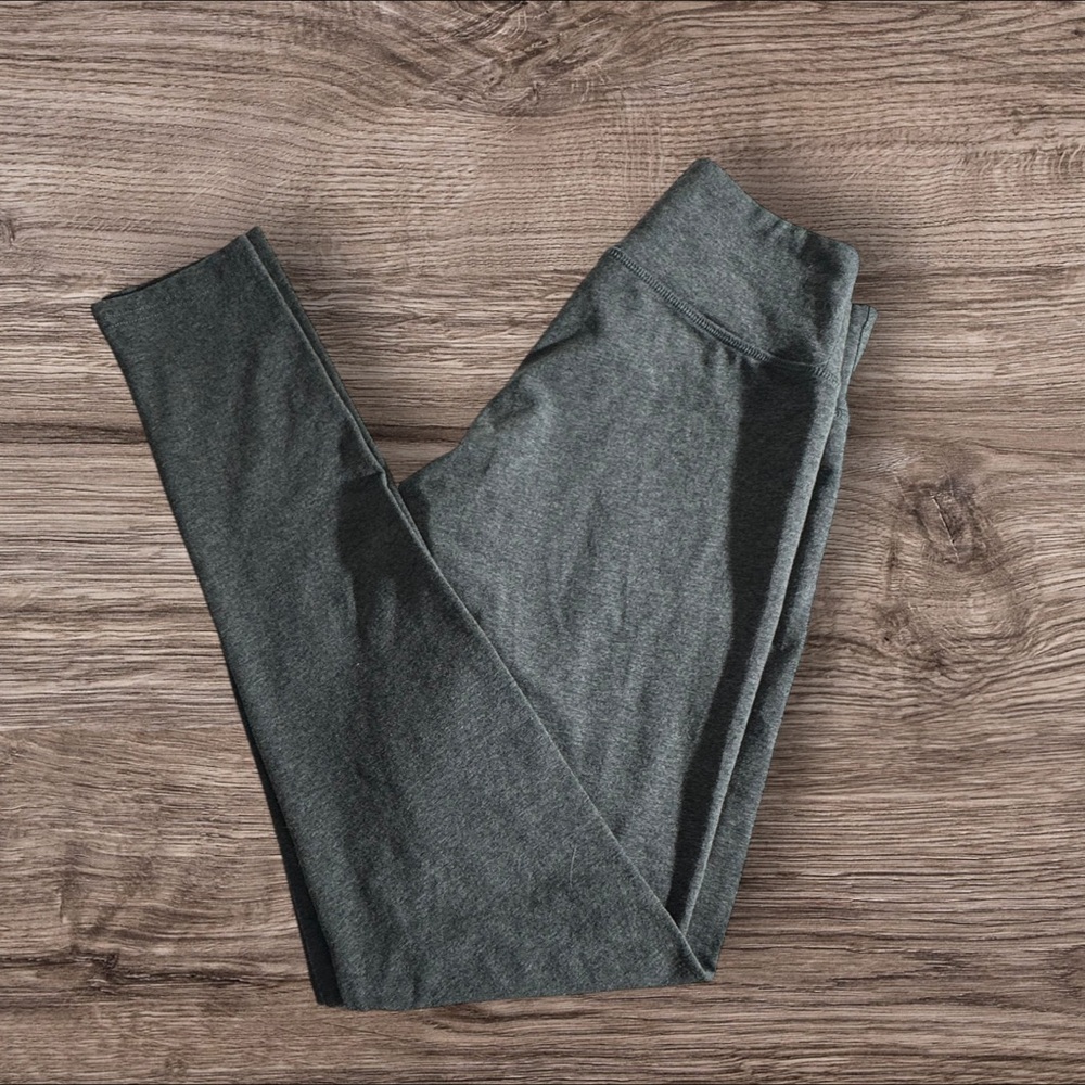 NWT Basic‎ Gray Women's Leggings